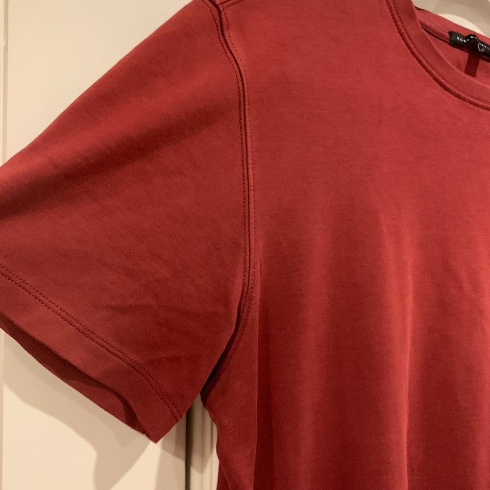 Robert Barakett Burnt Red T-Shirt - Size Medium
